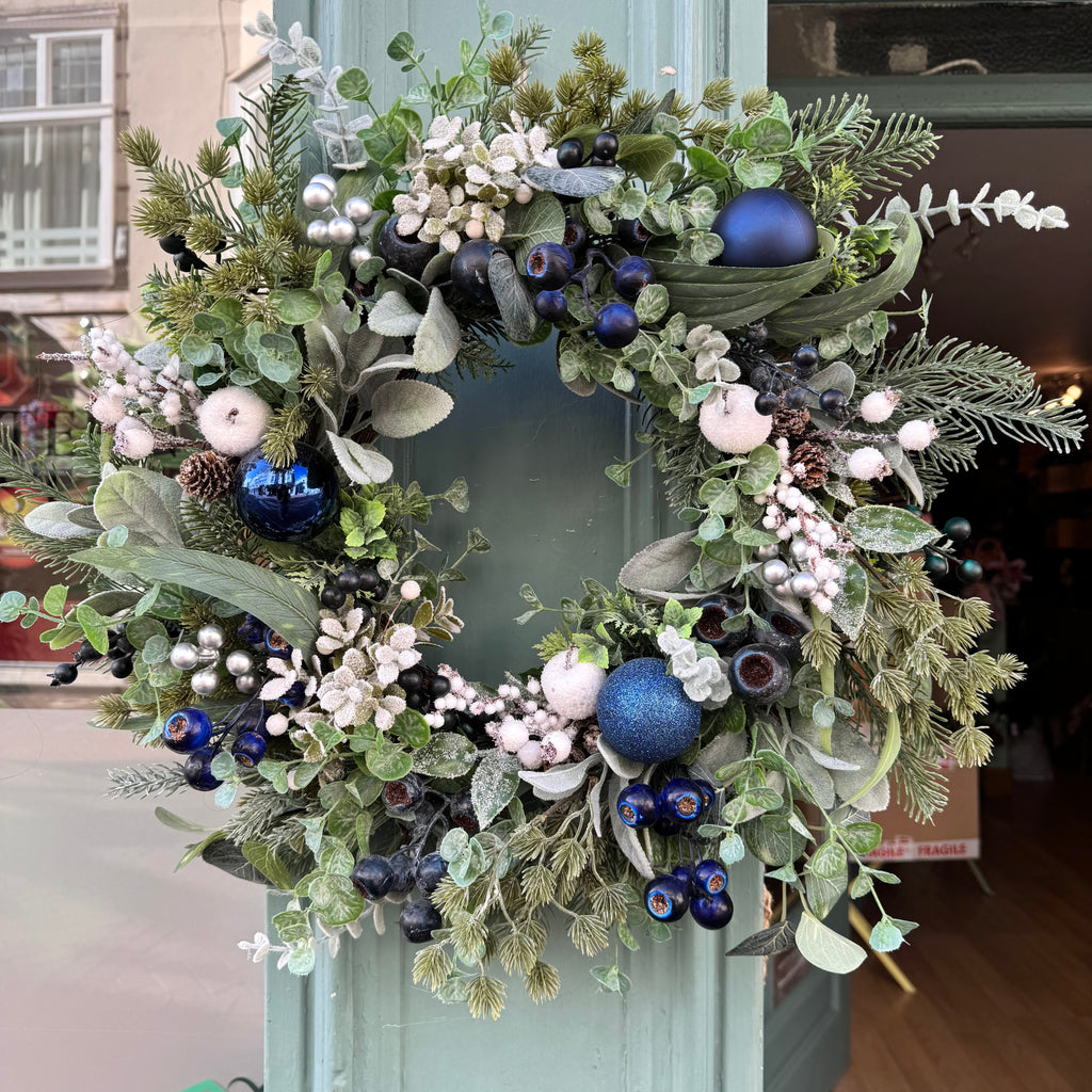 Christmas Wreath | Berries & Baubles Blue