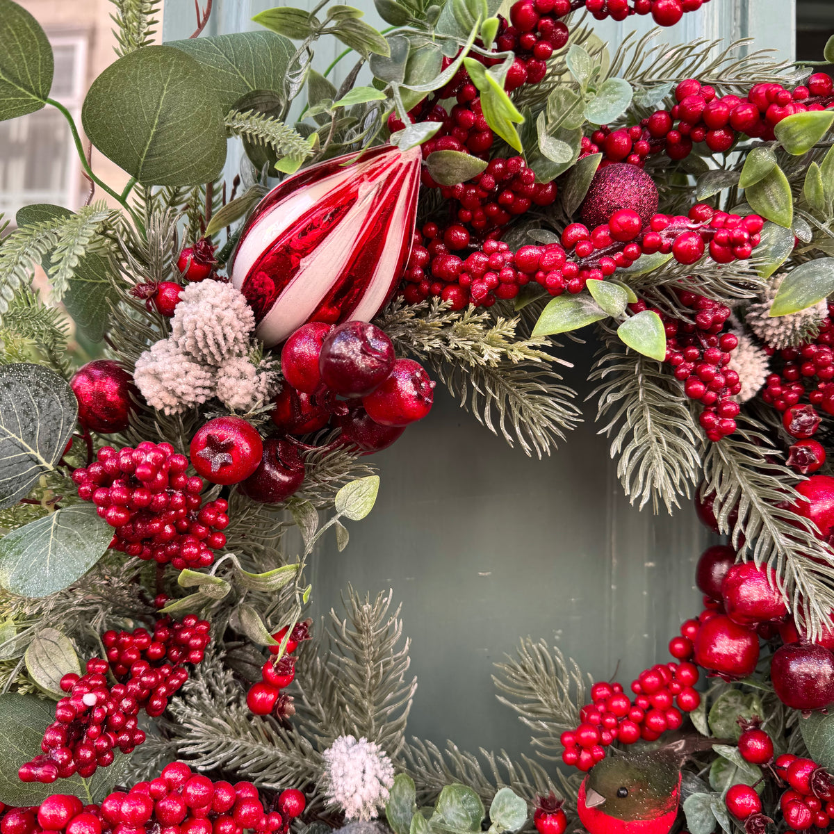 Christmas Wreath | Berries & Baubles red