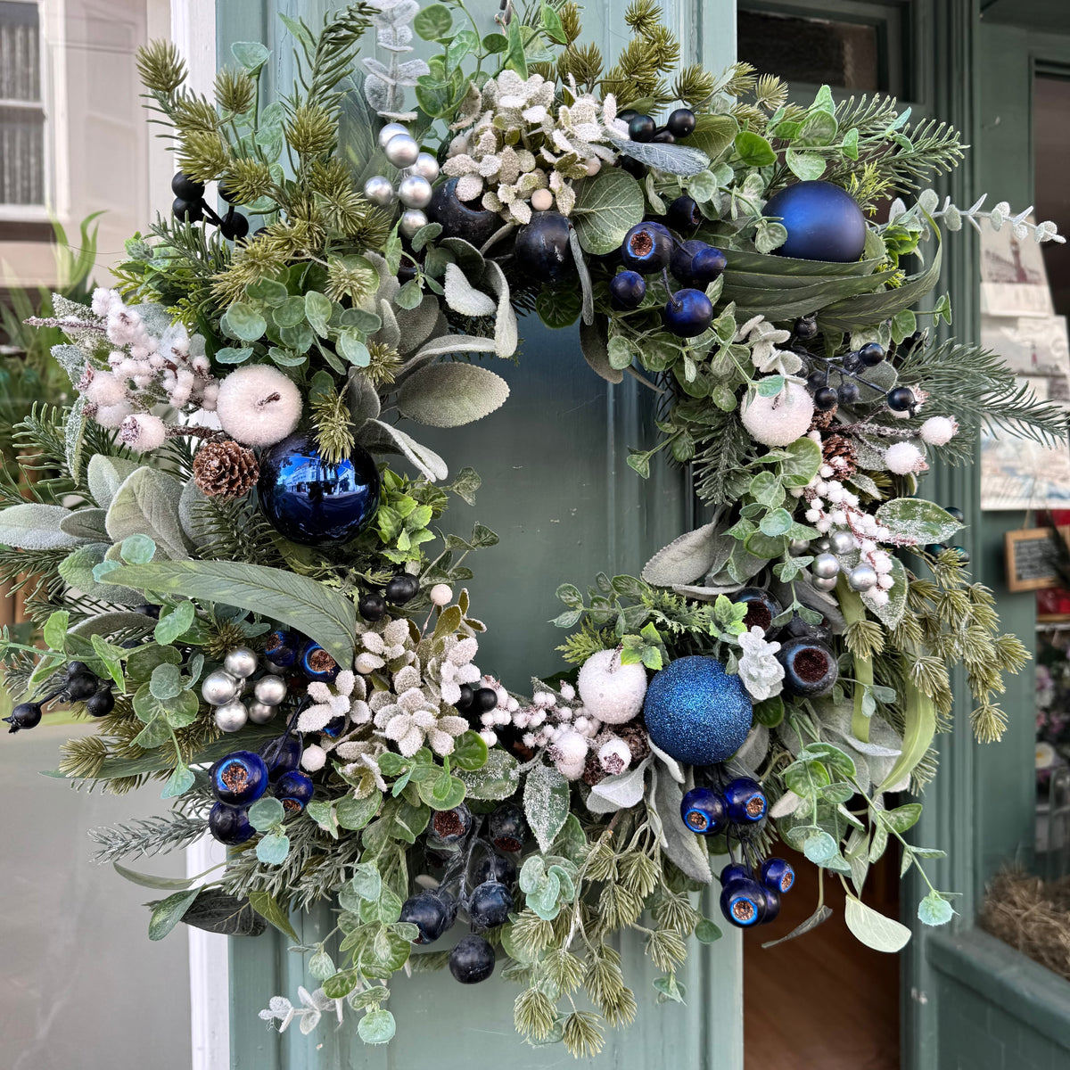 Christmas Wreath | Berries & Baubles Blue
